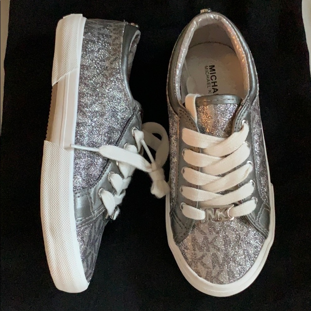 Michael kors tennis shoes girls